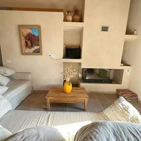 Apartment Elaionas Stonehouse *
