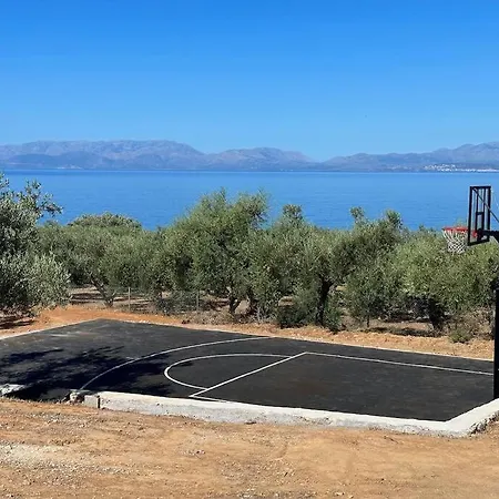 Appartement Elaionas Stonehouse Pakia